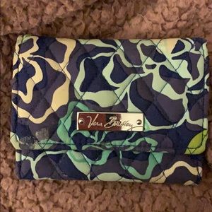 VERA BRADLEY wallet